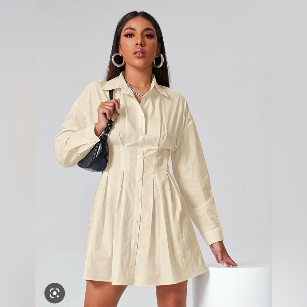 Cream Long Sleeve Pleated Mini Dress. Size S